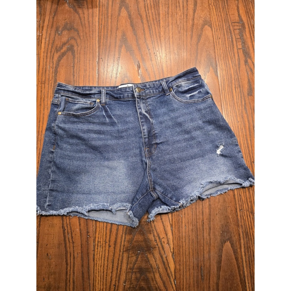 Redy Womens High Rise Distressed Denim Shorts Medium Wash Blue‎ Size 16 Raw Hem